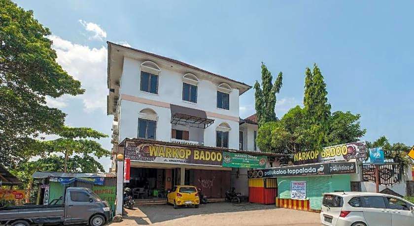 OYO 1906 Zhafira Guest House Syariah