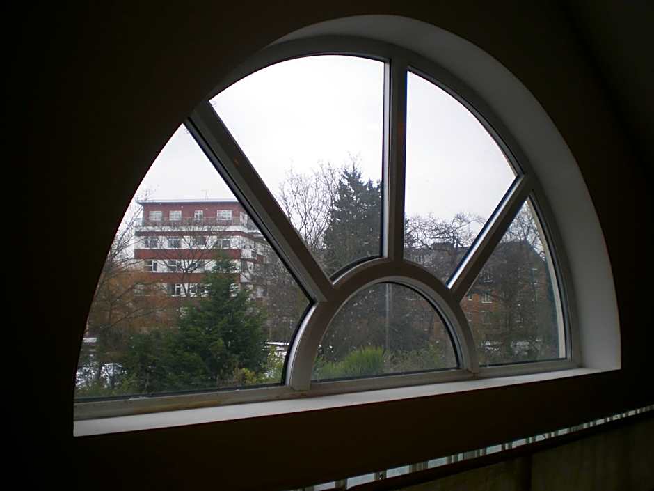 365 London Hostel