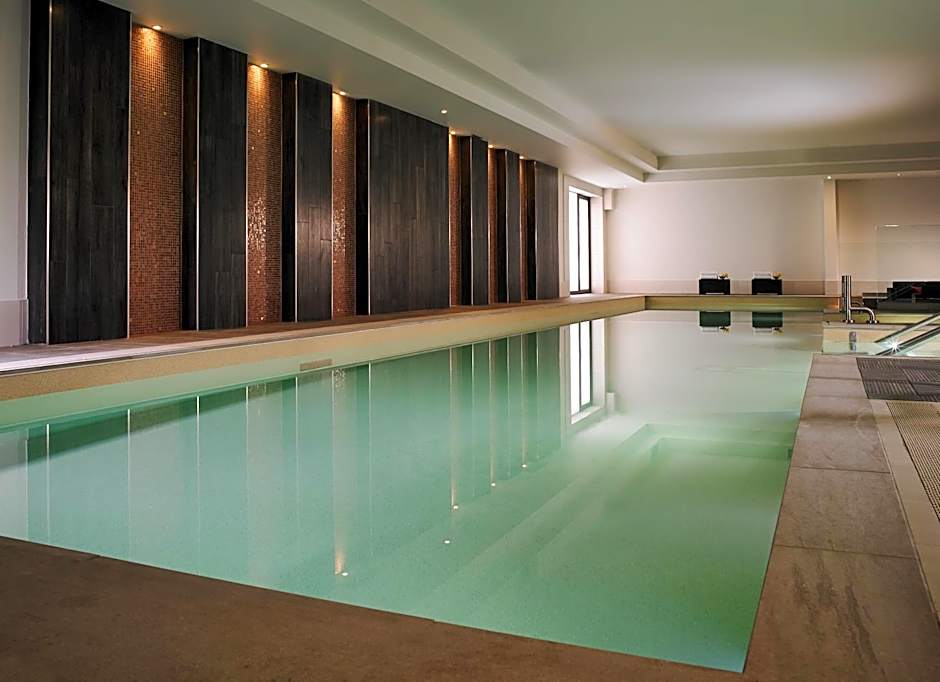 Westport Coast Hotel