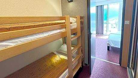 Quadruple Room with Private Bathroom