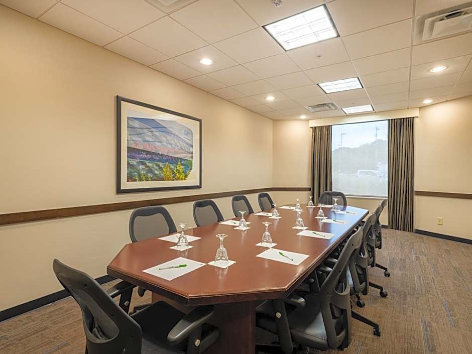 Holiday Inn Greensboro Coliseum By IHG