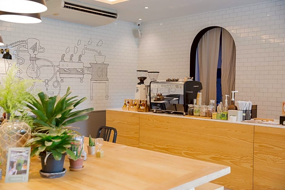 The Journey Hotel Laksi