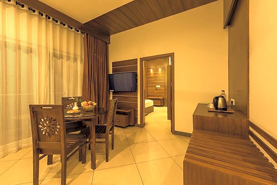 Photo 1 of 5 of Suite