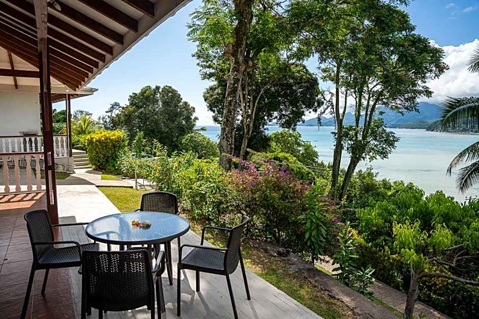 La Residence Villas & Studios