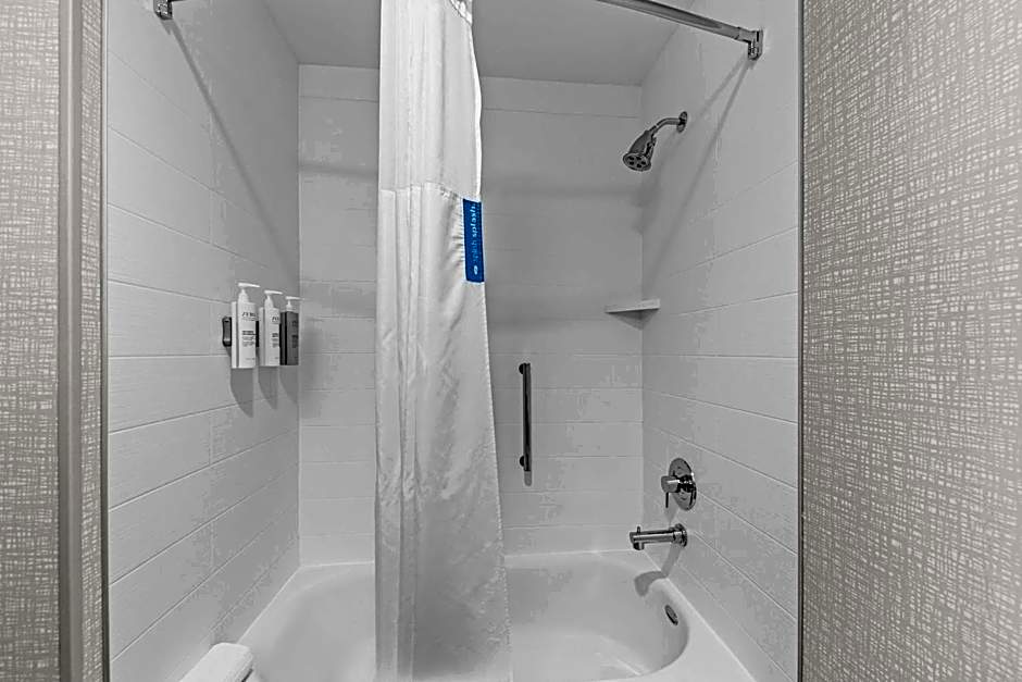 Hampton Inn By Hilton & Suites Farmers Branch Dallas, Tx