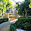 Spring Hill Mews Apartments