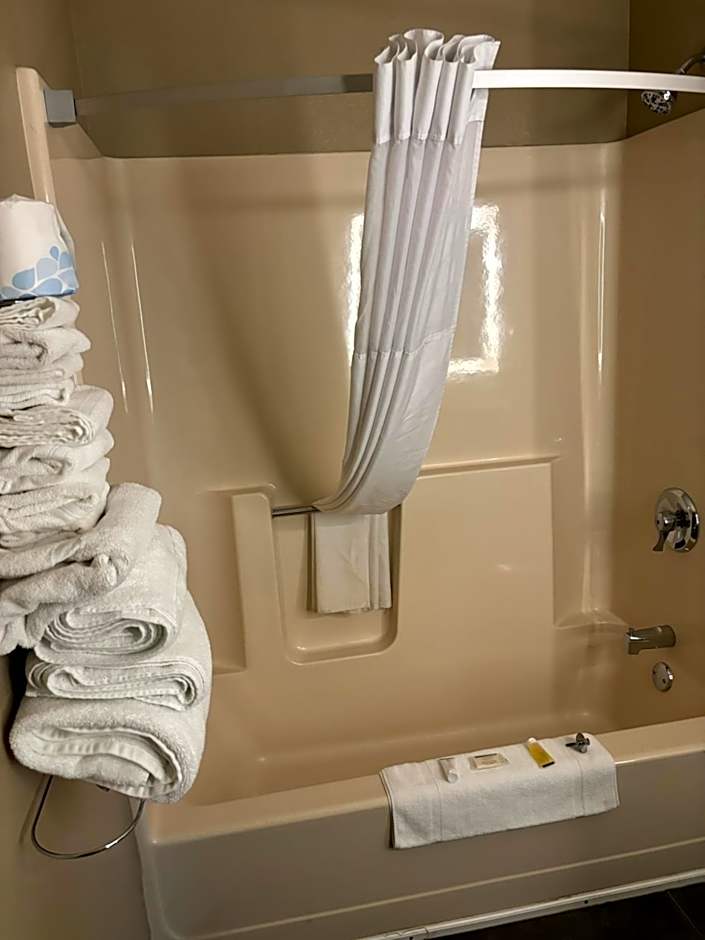 Super 8 by Wyndham Escanaba