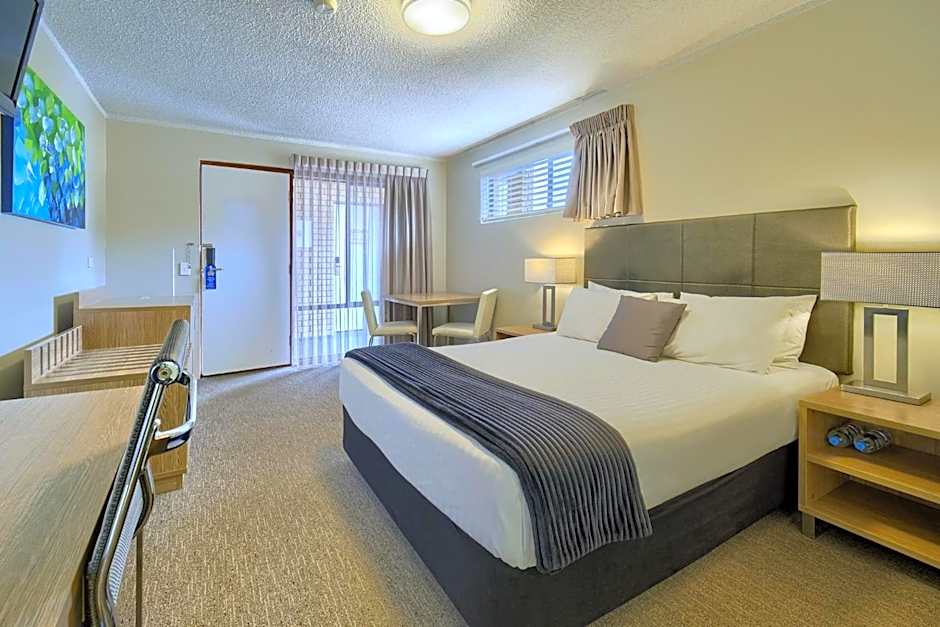 Albany Motel & Apartments