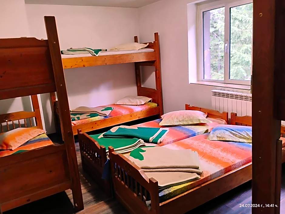 хижа "Скакавица"