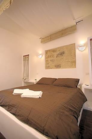 Double Room (2 Adults + 1 Child)