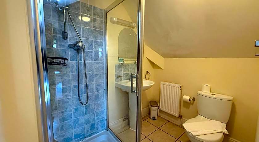 Broadfield Park Hotel by Belvilla