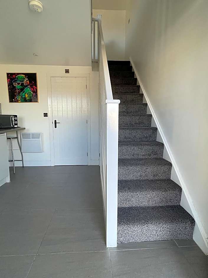 Welcome rooms 55b- Self Check-In whole apartment FULLY REFURBISHED