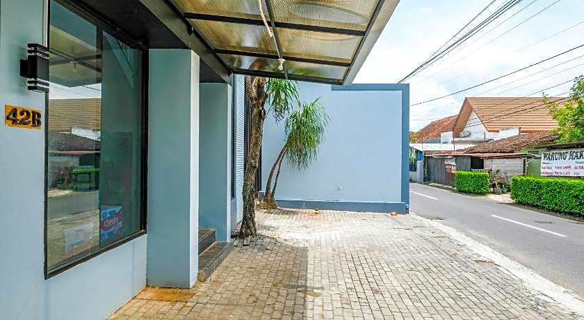 Urbanview Hotel Grand Surya Yogyakarta