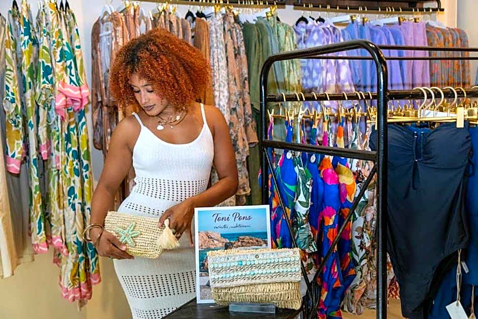 Elements Hotel & Shops Curacao