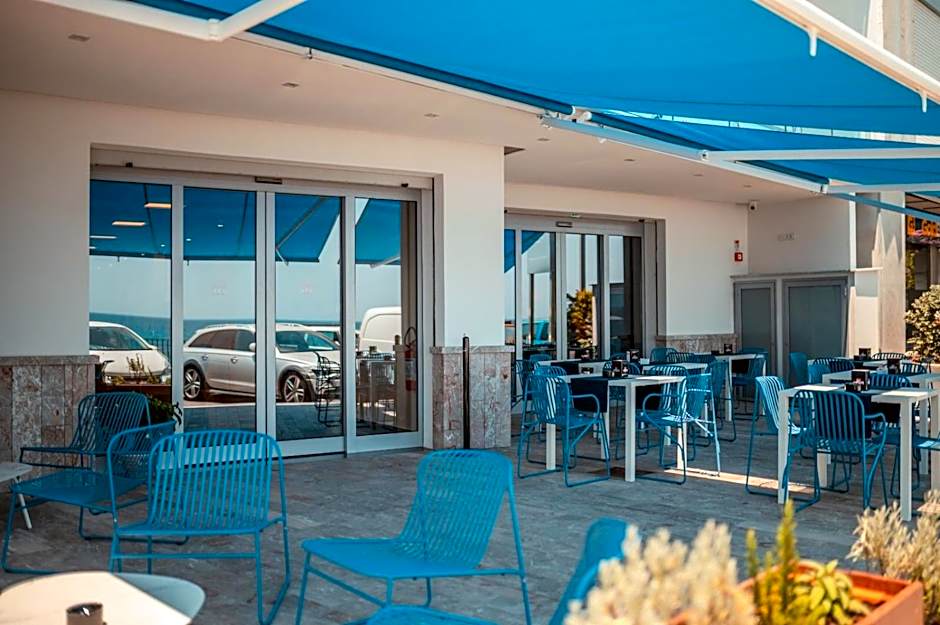 Nautilus Hotel
