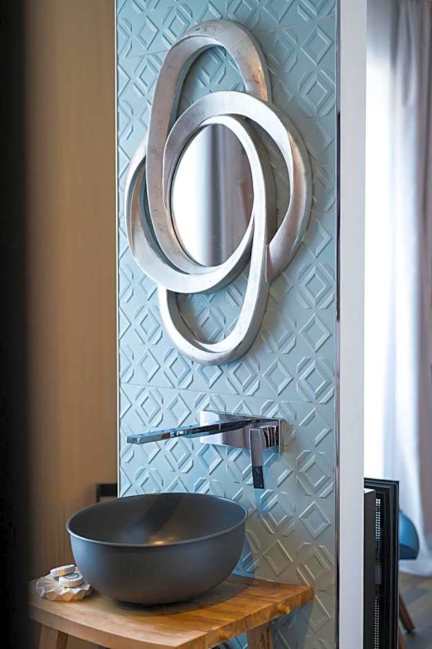 HOTIDAY Olbia Wallure