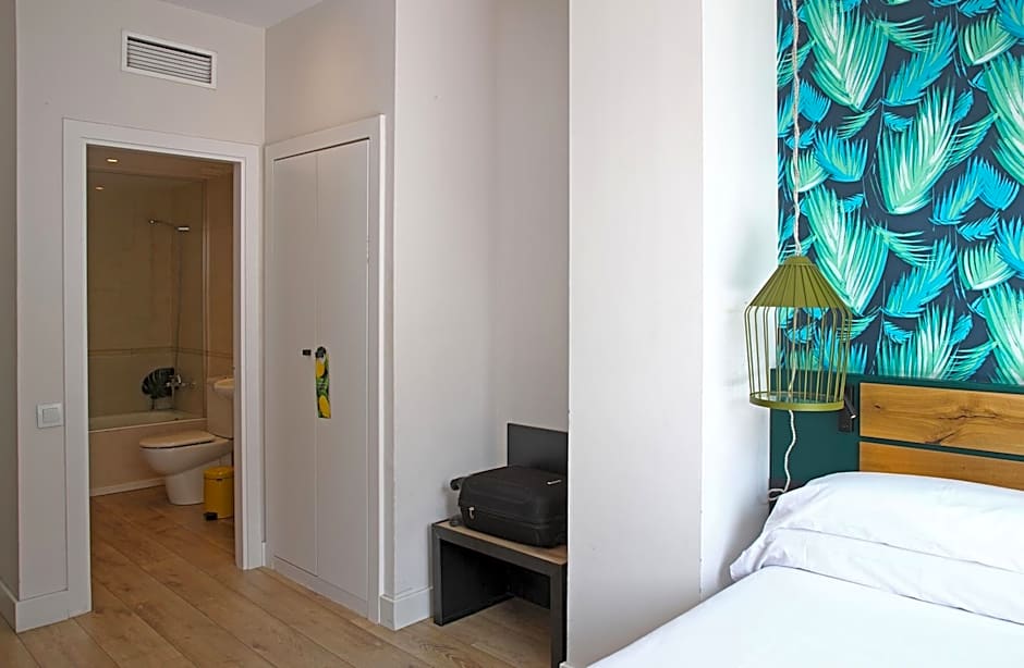 Chic & Basic Lemon Boutique Hotel