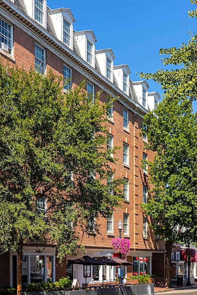 The Georgetown Inn