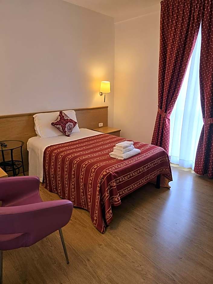Hotel Marco Polo Airport hotel