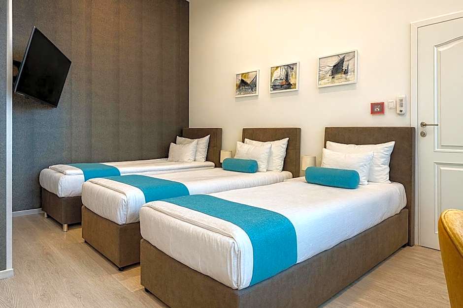 Hotel Mika Downtown