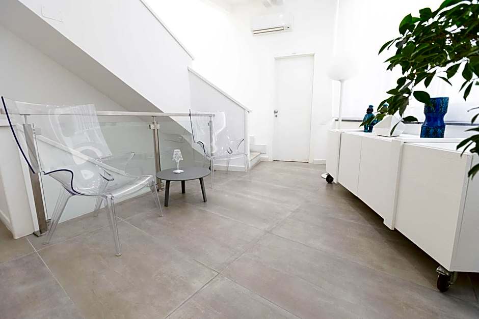 White 1903 - Rooftop Pool & Luxury Rooms