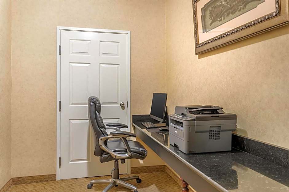 Best Western Plus Valdosta Hotel & Suites