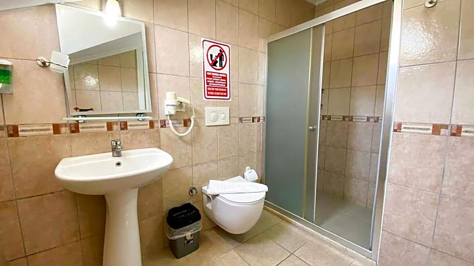 Bucak Apart Hotel Göcek ''Beach 1 km''