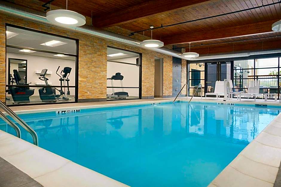 Country Inn & Suites by Radisson Asheville River Arts District