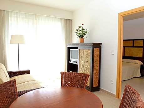 One Bedroom Apartment with Pool View