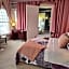 The Kings Throne Inn and Guest House