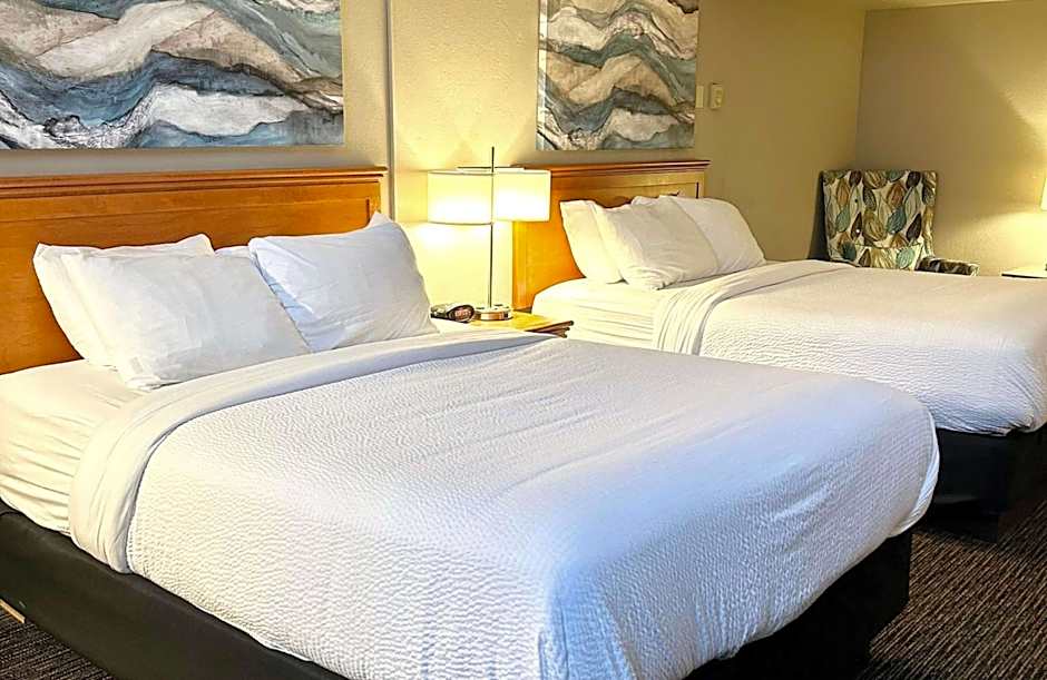 Best Western Plus Kelly Inn