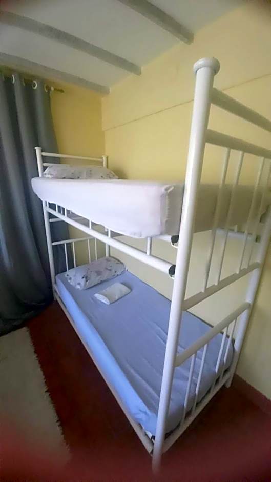 Quarto à 500m da praia Espaco Aconchego do Gugu