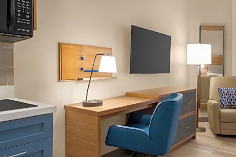 Studio Suite with Two Double Beds