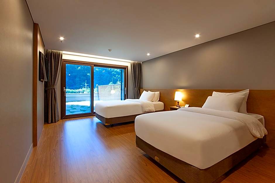 Petro Hotel