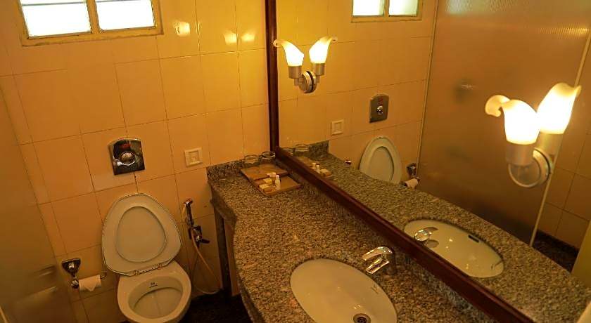 Eastend Munnar Hotel