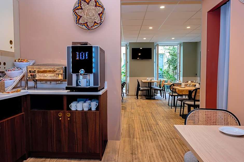 Kyriad Paris 10 - Canal Saint Martin - République