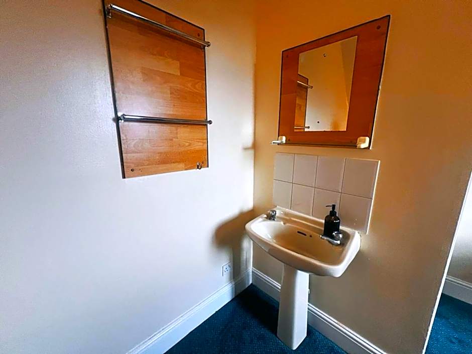 Helen's Hotel near Wembley