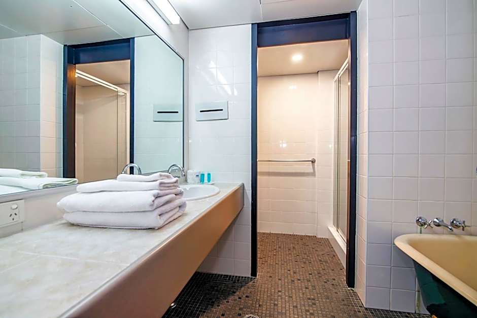 Ridge Apartment Hotel