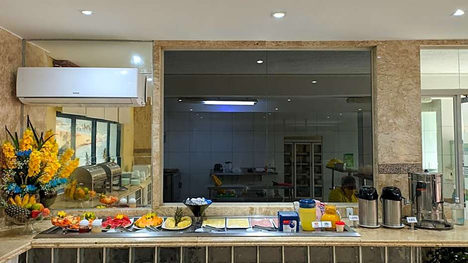 Golden Beach Hotel