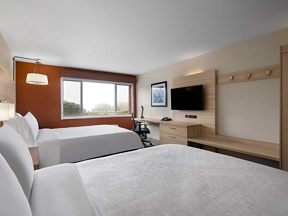 Holiday Inn Express Fort Bragg By IHG