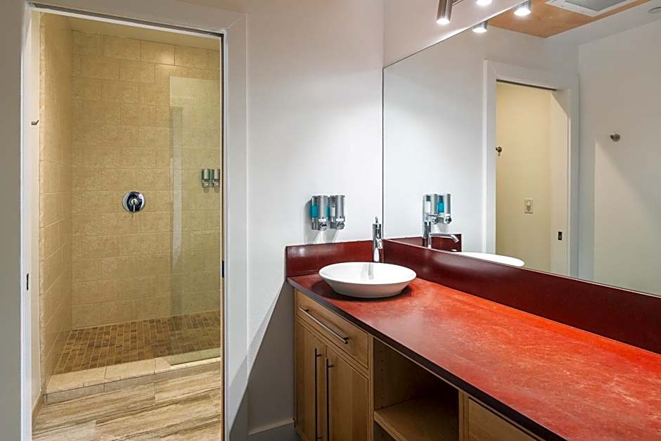 Gravity Haus Truckee-Tahoe