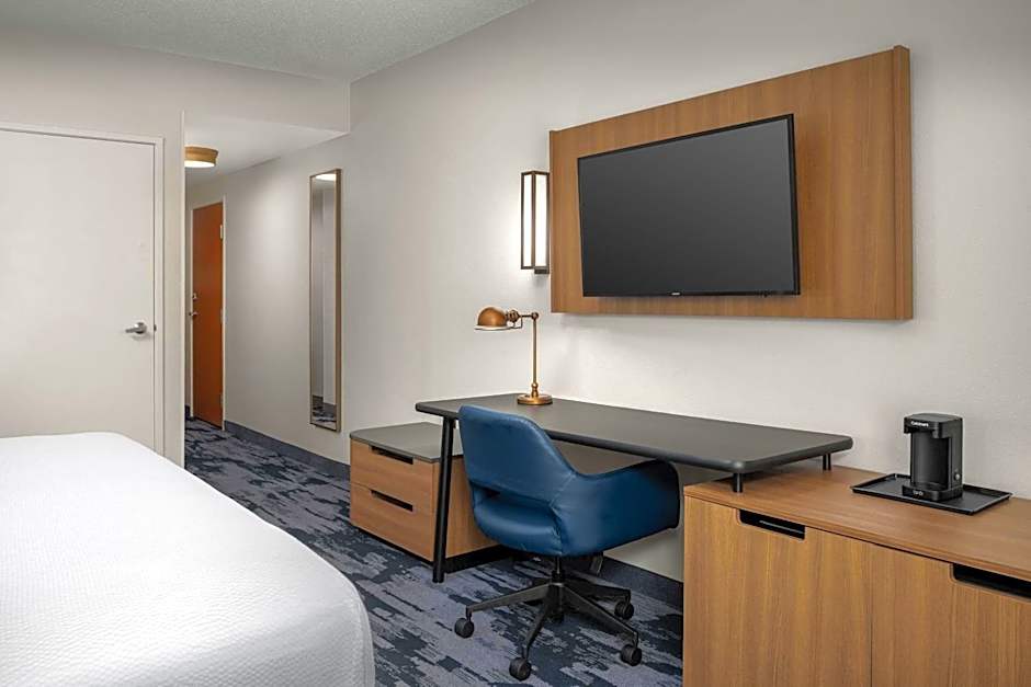 Fairfield Inn & Suites by Marriott Roanoke Hollins/I-81