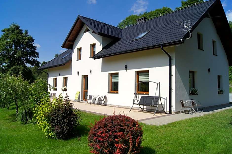 Photo 1 of 50 of Mietowy Dworek