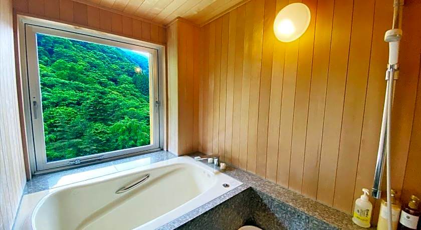 Yuze Hotel