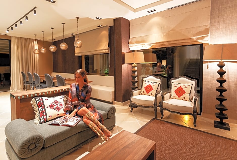 Adiya Signature Hotel ex Pietra