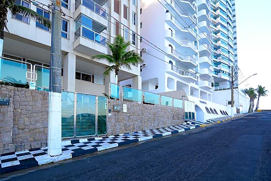 Apartamento no Morro do Maluf, frente ao mar
