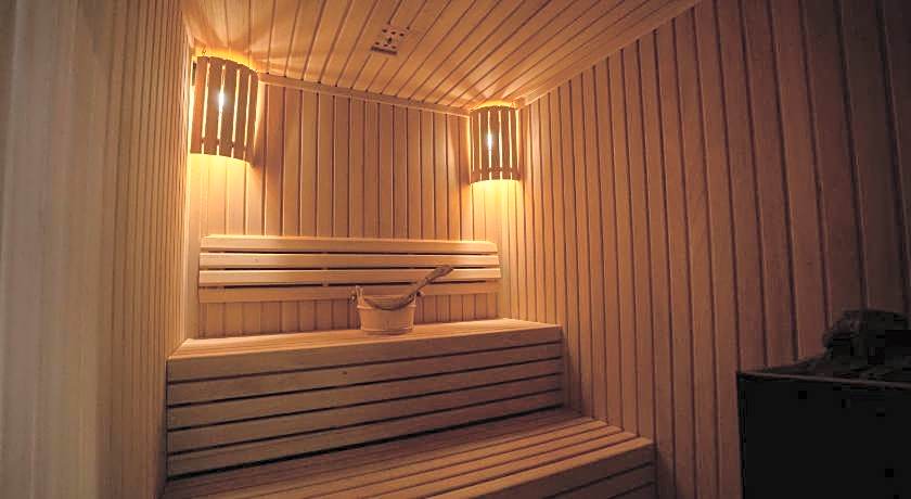 Best Western Plus Danat Almansak Hotel