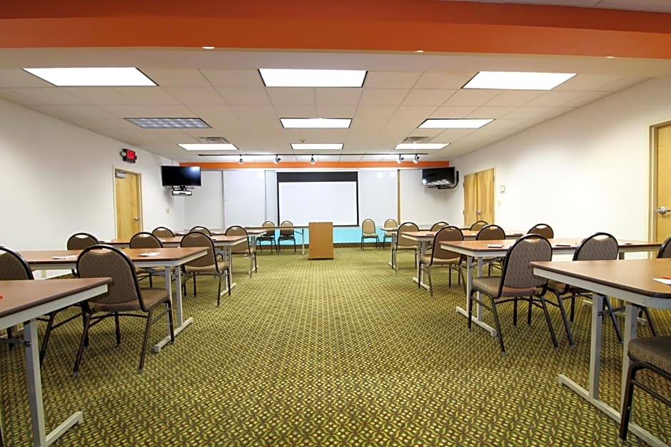 Howard Johnson by Wyndham Evansville East