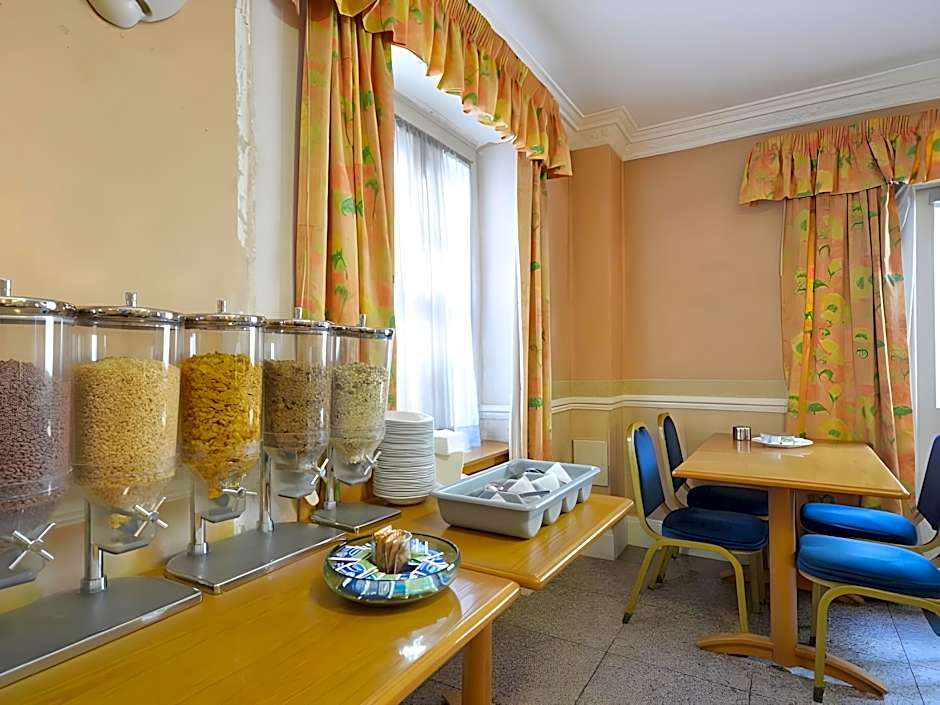 Berkeley Court Hotel