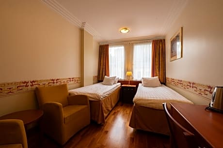 Business Twin Room